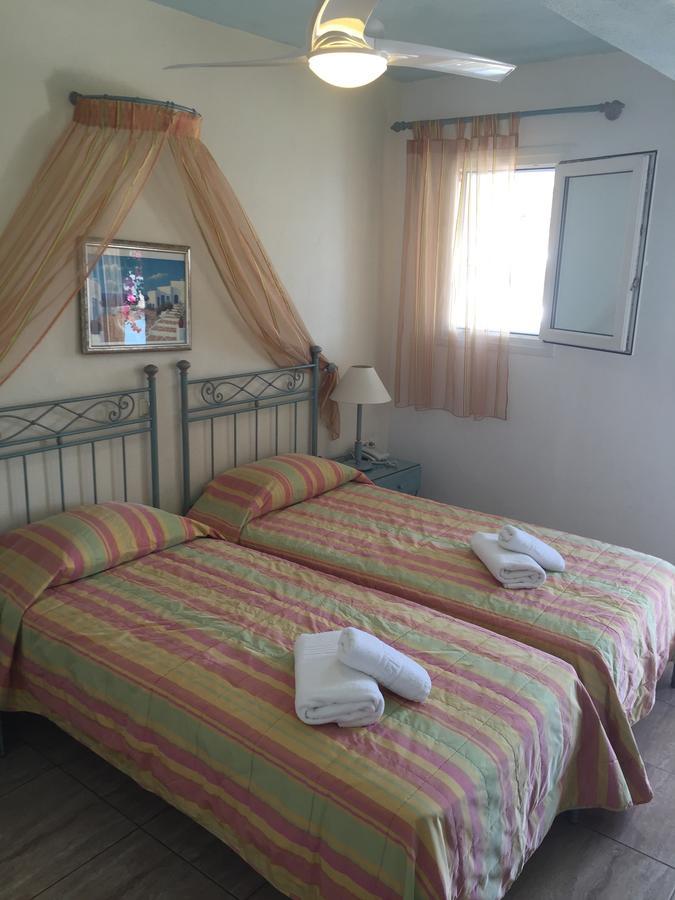 Vana Holidays Ornos  Buitenkant foto