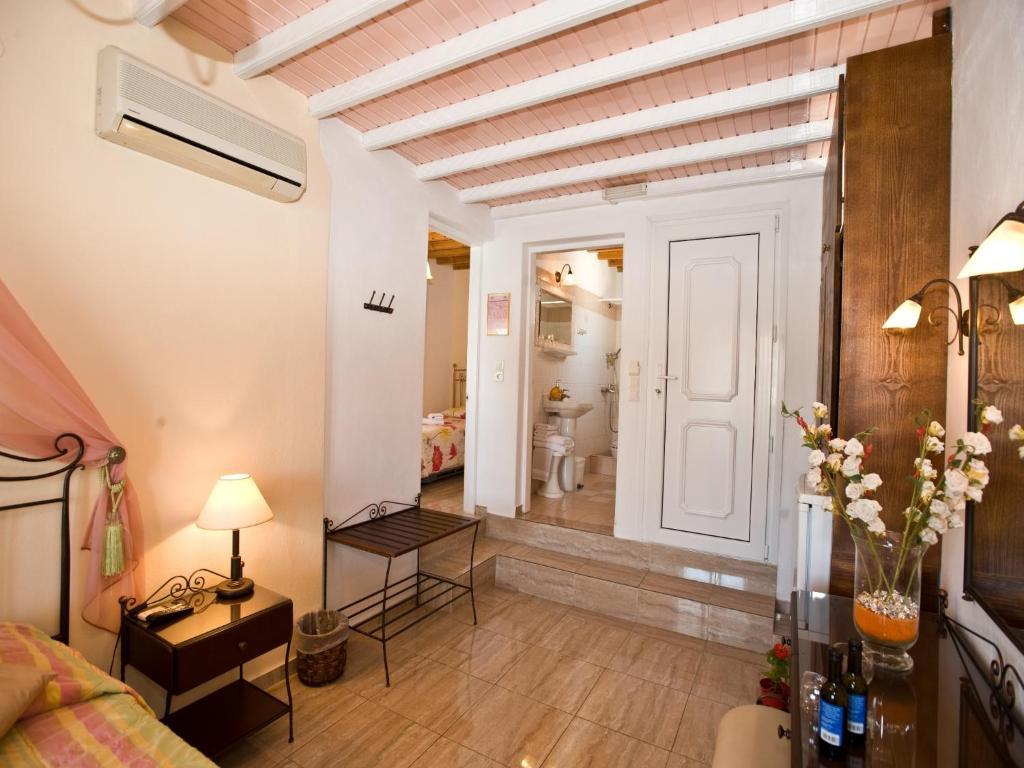 Vana Holidays Ornos  Kamer foto